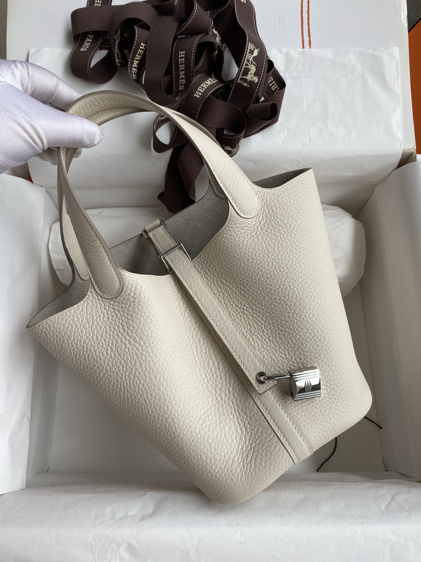 Hermes Picotin Lock 18 Bag In Cream White Clemence Leather